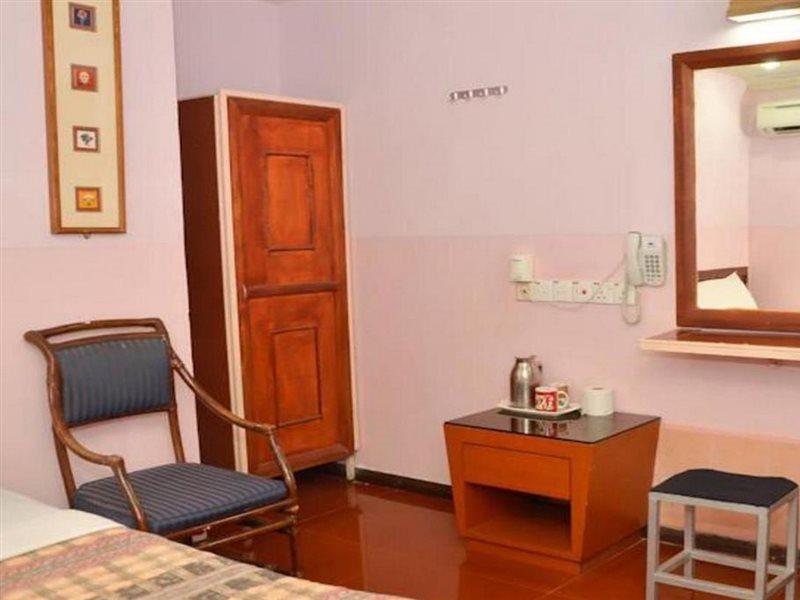 Economy hotel J &j Kota Kinabalu