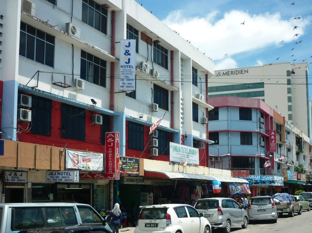 Economy hotel J &j 2*